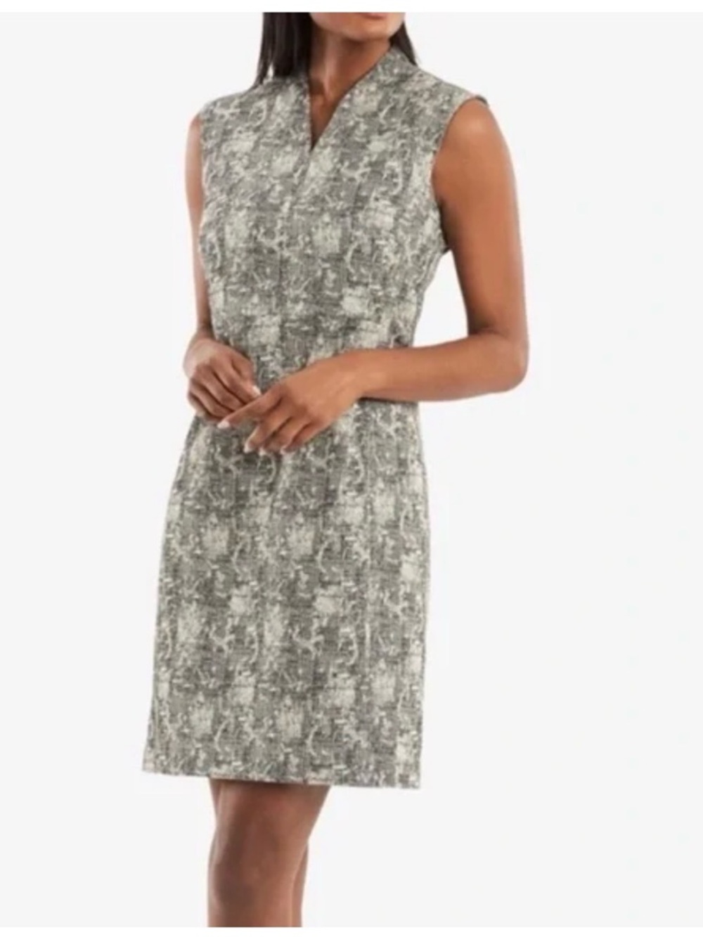 MM. LaFleur Sleeveless Mini Dress in Gray and White Print